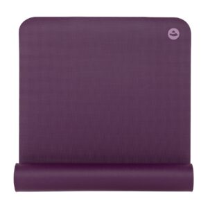 Yogamatte EcoPro 4 mm aus Naturkautschuk in Violett, teilweise eingerollt