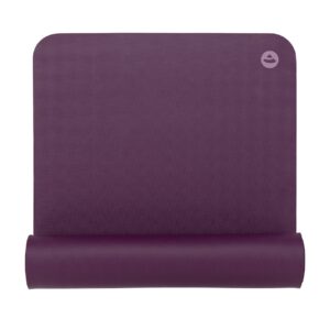 Yogamatte EcoPro Diamond 6 mm aus Naturkautschuk in Violett, teilweise eingerollt