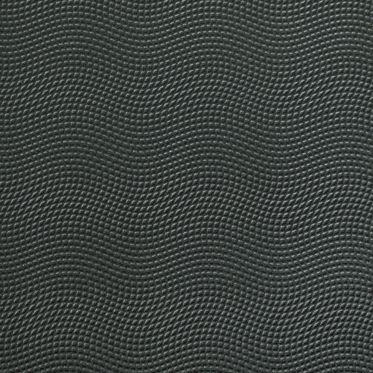 Nahaufnahme der fein strukturierten, wellenförmigen Oberfläche der EcoPro Diamond Yogamatte in Schiefergrau.